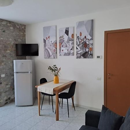 Appartamento Anna Lungo Fiume - Lago Maggiore Sesto Calende Extérieur photo