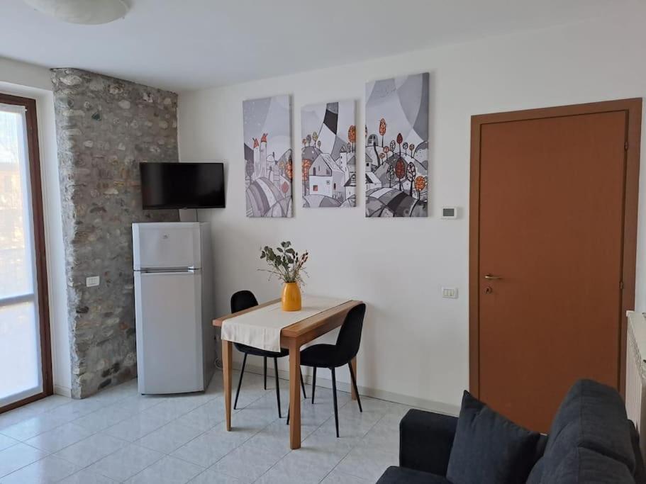 Appartamento Anna Lungo Fiume - Lago Maggiore Sesto Calende Extérieur photo
